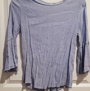 Button back crinkle blouse